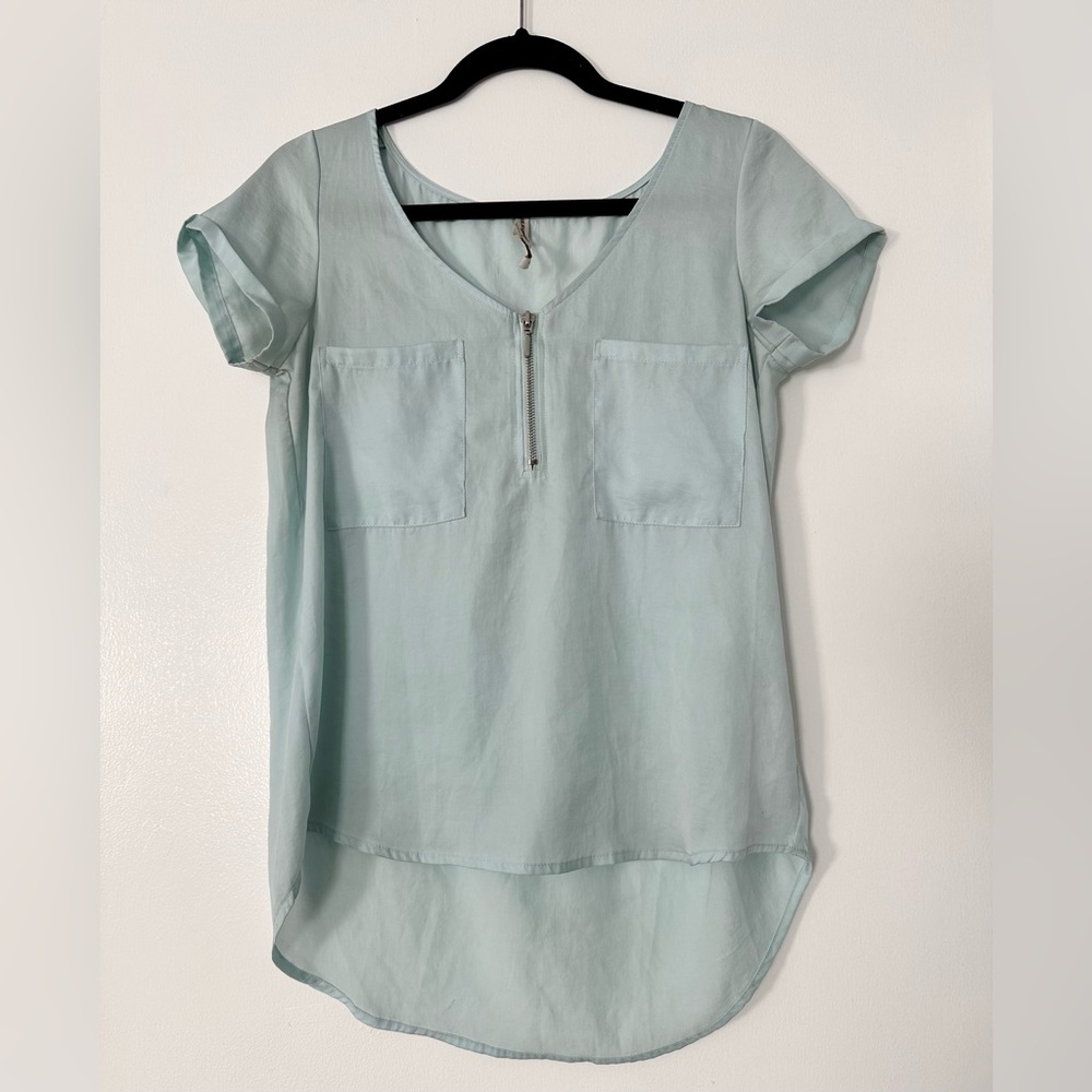 Stradivarius Women Short Sleeve Mint Green Front Zipper High Low Top Size S